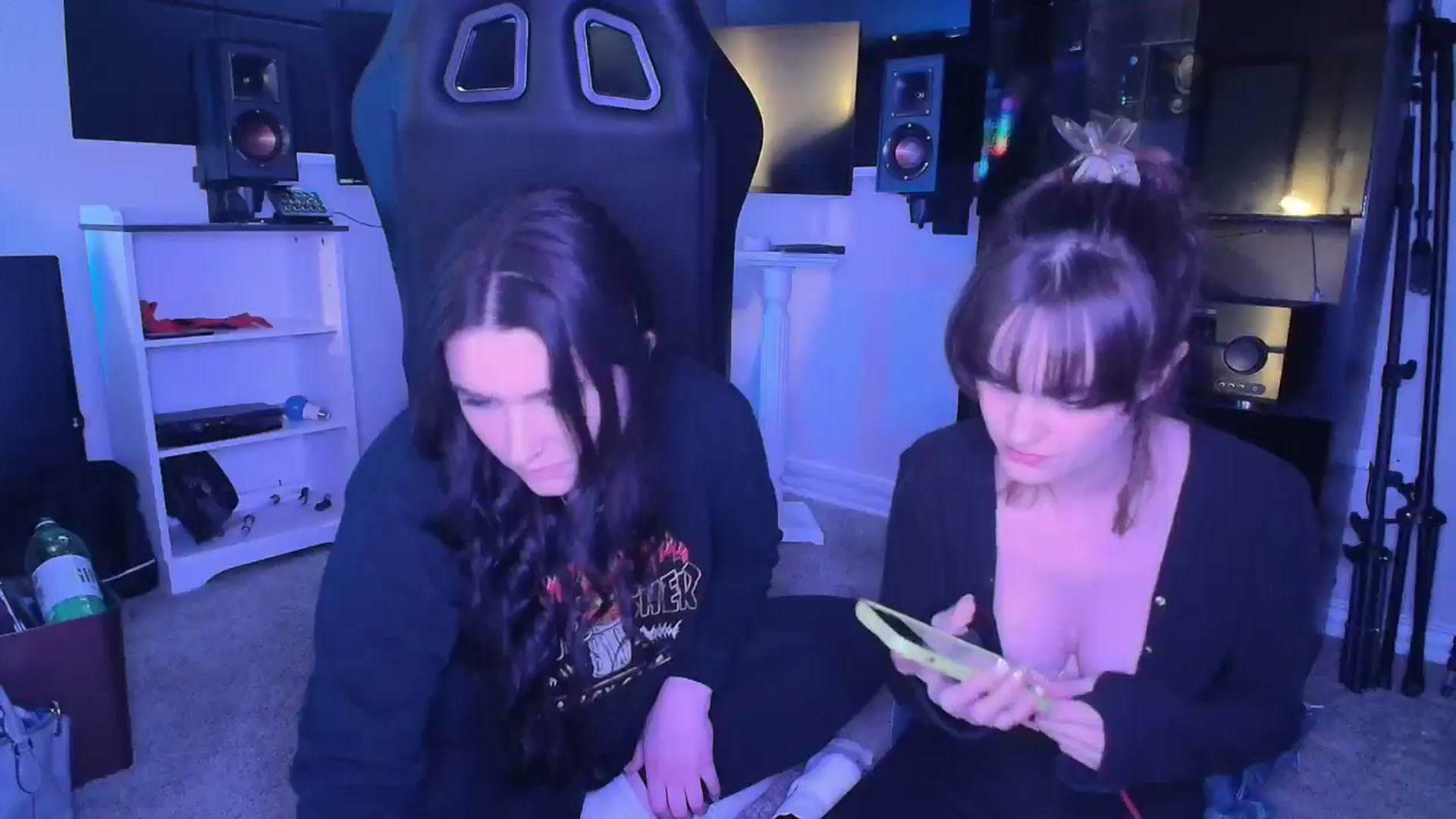 Gallery image thumbnail from HeidiKlumsy's myfreecams stream on, 01/21/2025, 03:06 image 8 of 20