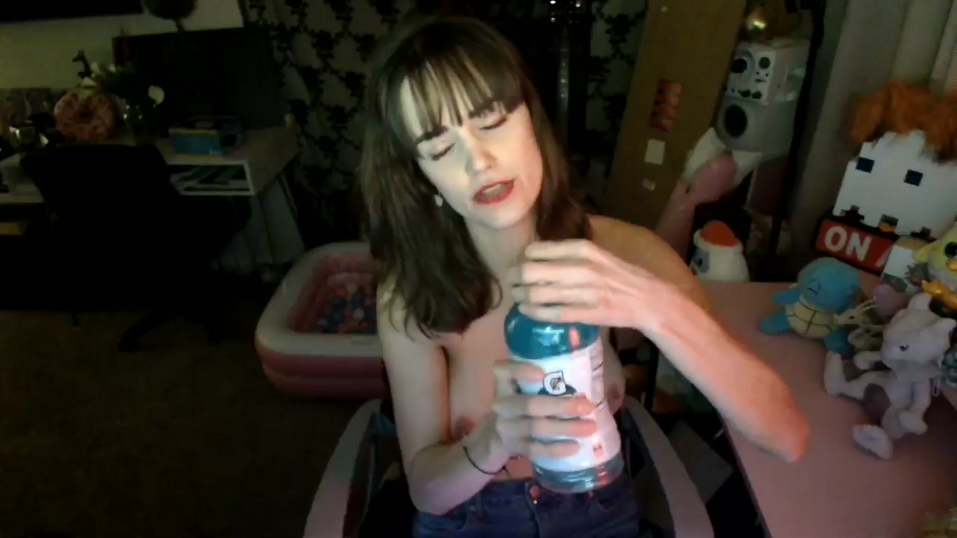 Gallery image thumbnail from HeidiKlumsy's myfreecams stream on, 01/24/2025, 10:15 image 18 of 20