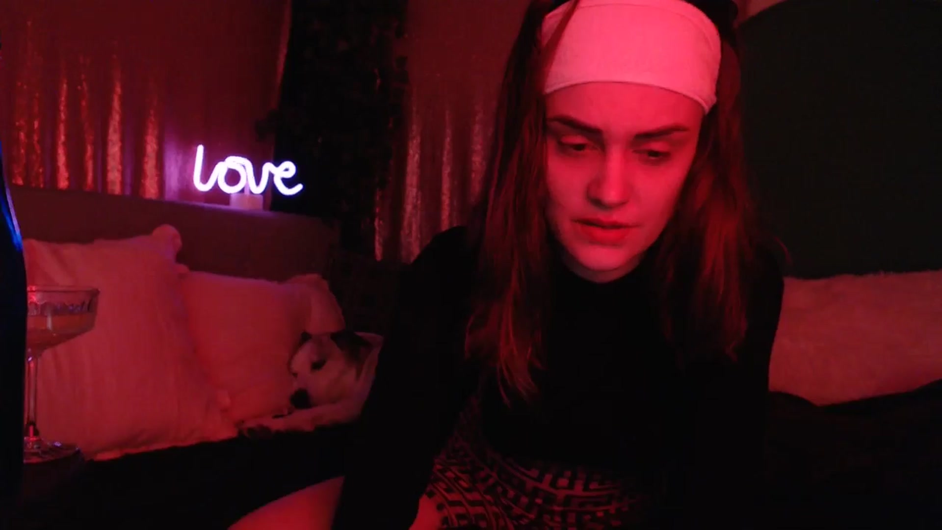 Gallery image thumbnail from HeidiKlumsy's myfreecams stream on, 02/19/2025, 08:28 image 8 of 20