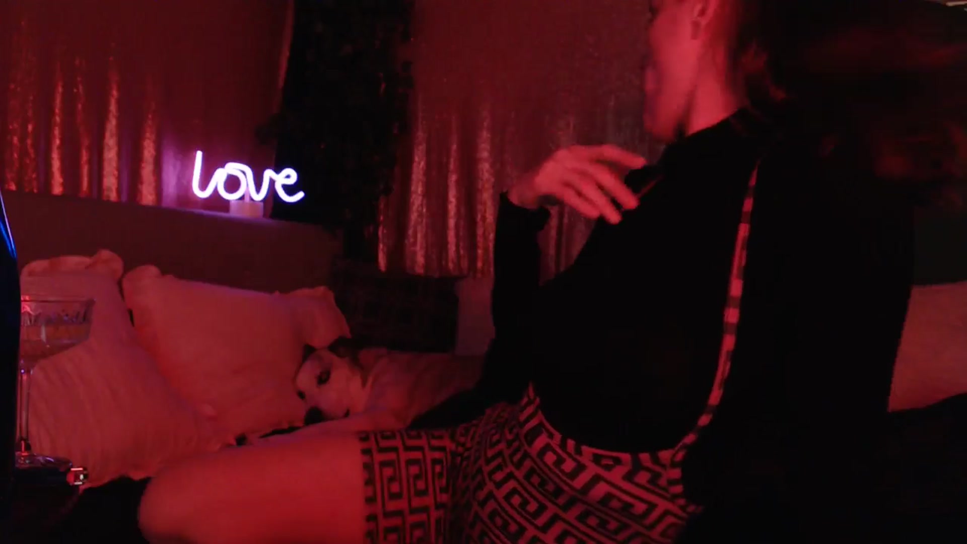 Gallery image thumbnail from HeidiKlumsy's myfreecams stream on, 02/19/2025, 08:28 image 12 of 20