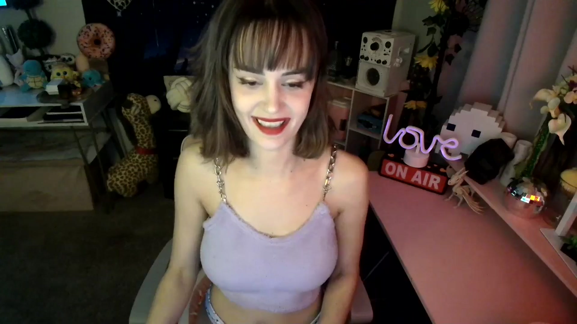 Gallery image thumbnail from HeidiKlumsy's myfreecams stream on, 03/20/2025, 05:56 image 4 of 20