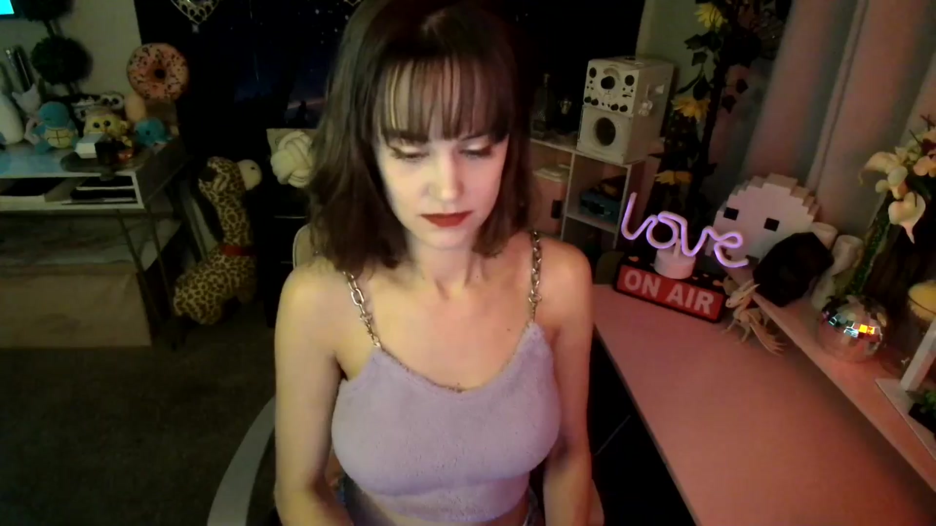 Gallery image thumbnail from HeidiKlumsy's myfreecams stream on, 03/20/2025, 05:56 image 7 of 20