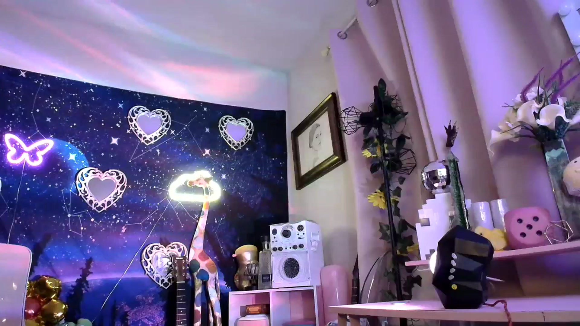Gallery image thumbnail from HeidiKlumsy's myfreecams stream on, 03/29/2025, 03:35 image 15 of 20