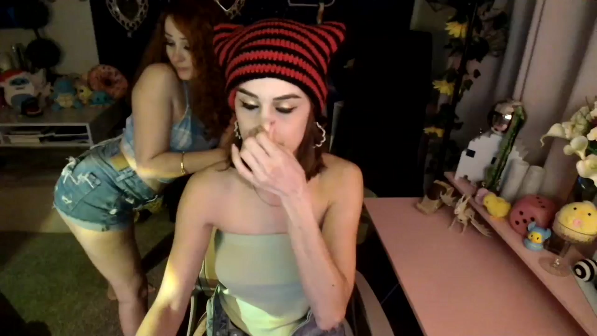 Gallery image thumbnail from HeidiKlumsy's myfreecams stream on, 04/02/2025, 07:01 image 8 of 20