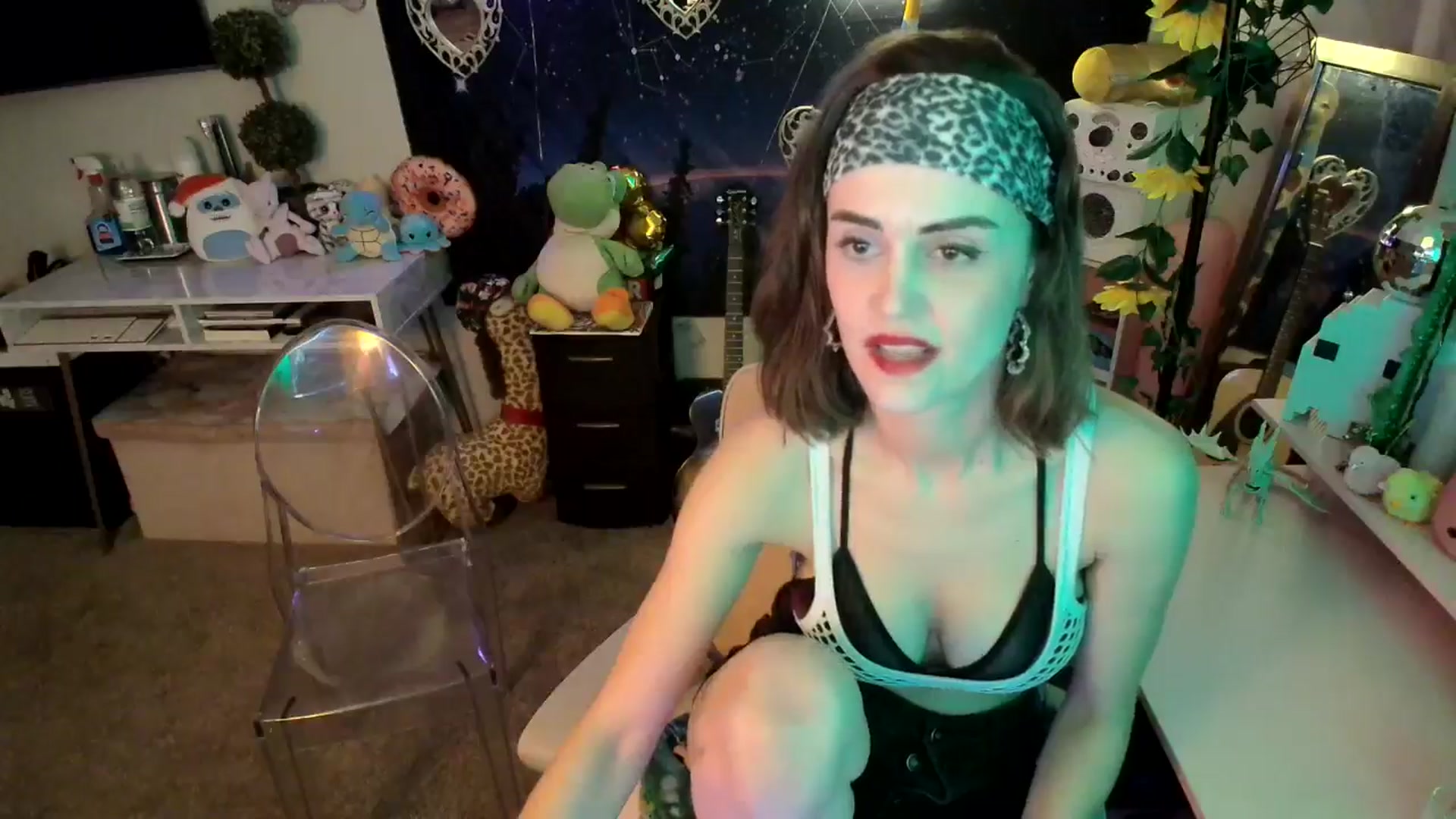 Gallery image thumbnail from HeidiKlumsy's myfreecams stream on, 04/03/2025, 06:46 image 8 of 20