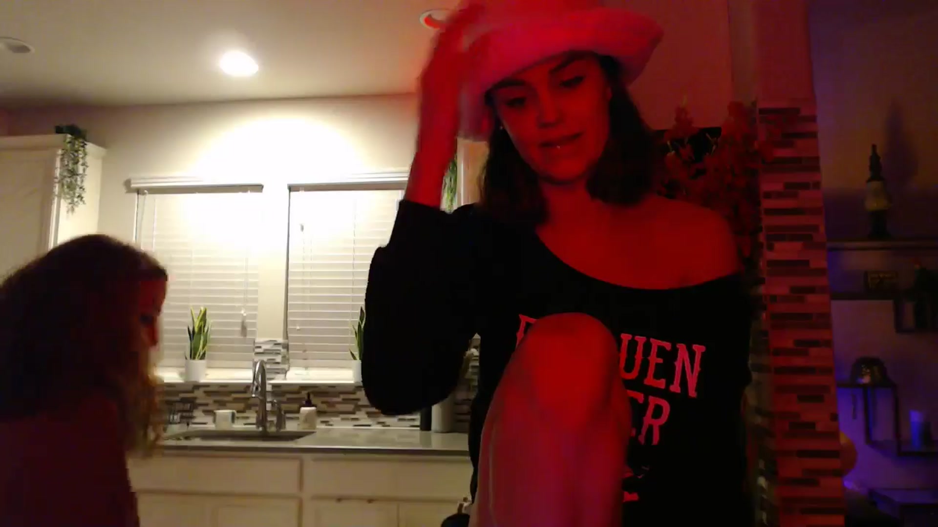 Gallery image thumbnail from HeidiKlumsy's myfreecams stream on, 04/17/2025, 06:18 image 16 of 20