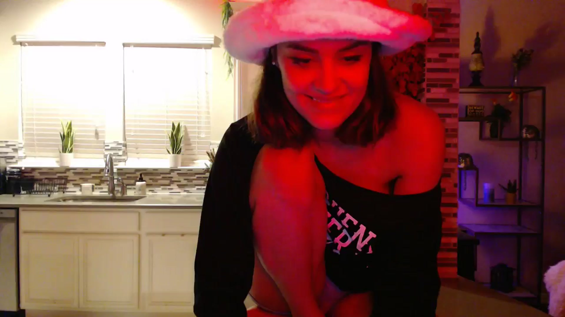 Gallery image thumbnail from HeidiKlumsy's myfreecams stream on, 04/17/2025, 06:18 image 19 of 20