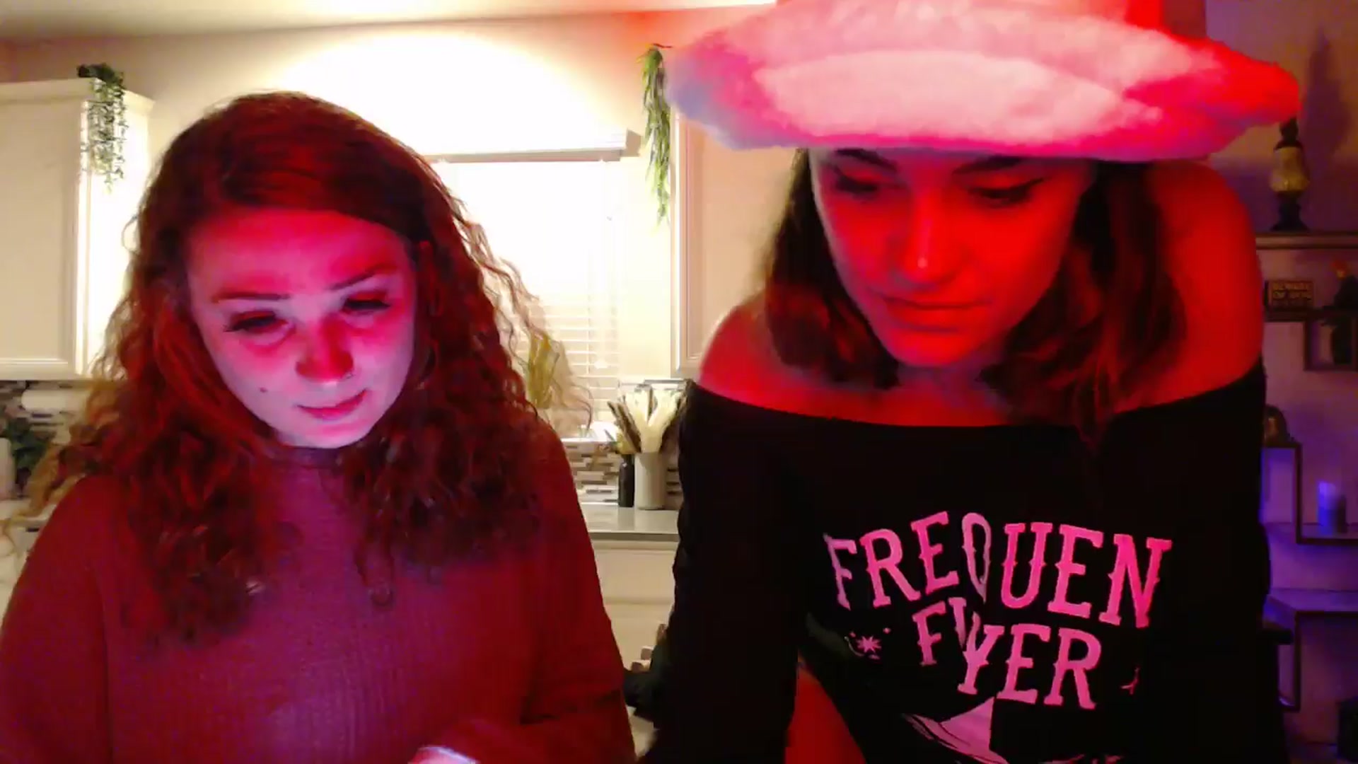 Gallery image thumbnail from HeidiKlumsy's myfreecams stream on, 04/17/2025, 06:18 image 15 of 20