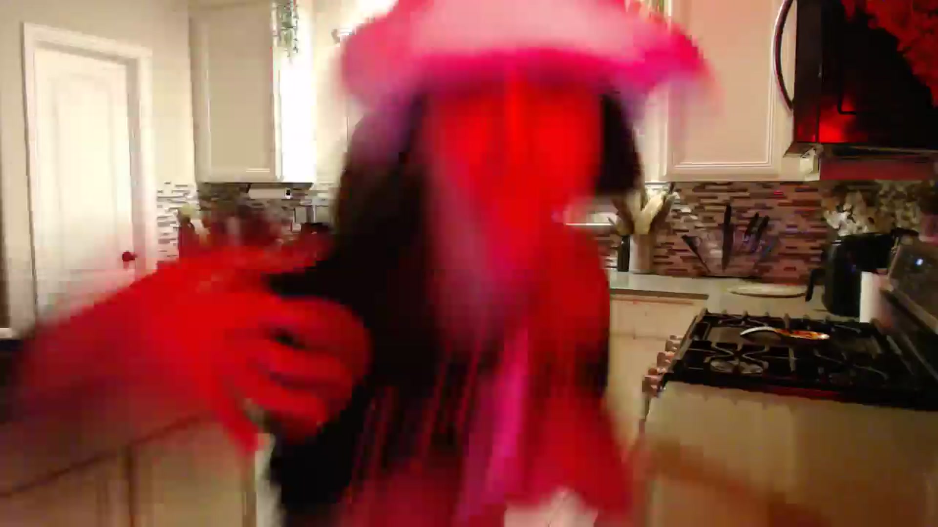 Gallery image thumbnail from HeidiKlumsy's myfreecams stream on, 04/17/2025, 06:35 image 3 of 20
