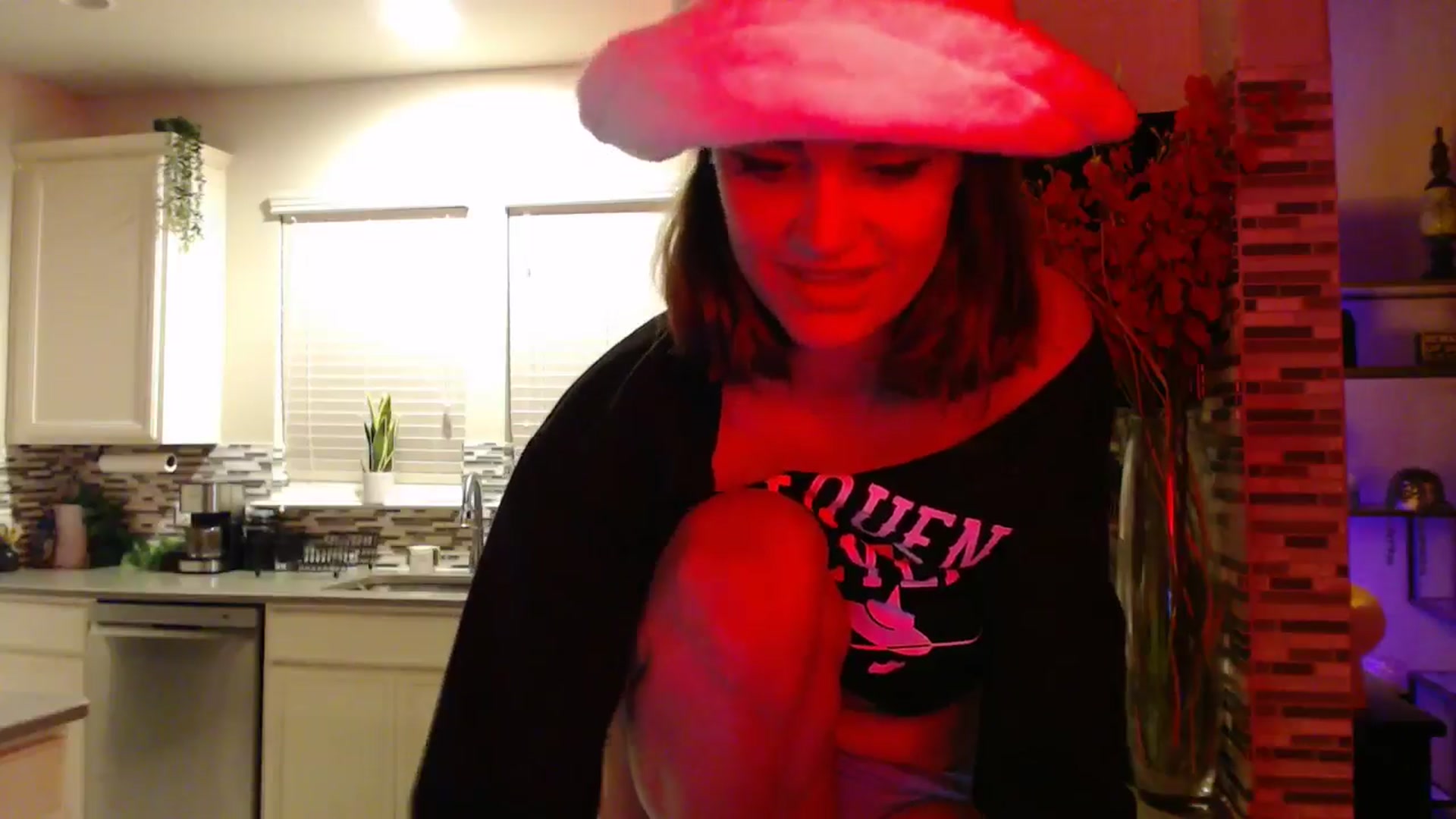 Gallery image thumbnail from HeidiKlumsy's myfreecams stream on, 04/17/2025, 06:35 image 6 of 20