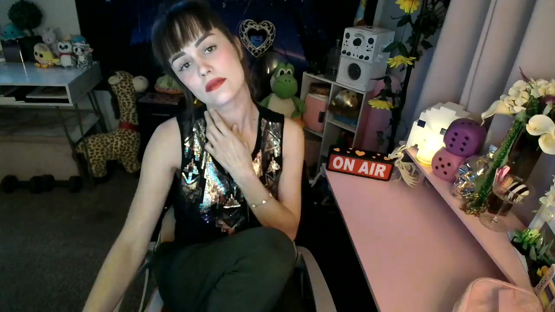 Gallery image thumbnail from HeidiKlumsy's myfreecams stream on, 05/05/2025, 22:28 image 3 of 20