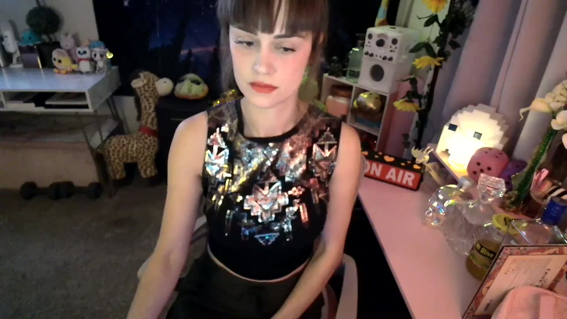 Gallery image thumbnail from HeidiKlumsy's myfreecams stream on, 05/05/2025, 22:48 image 14 of 20