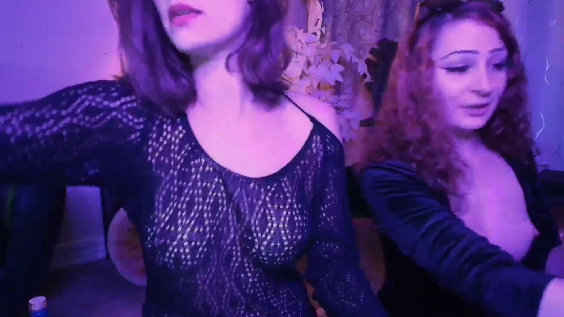 Gallery image thumbnail from HeidiKlumsy's myfreecams stream on, 05/07/2025, 04:31 image 7 of 20