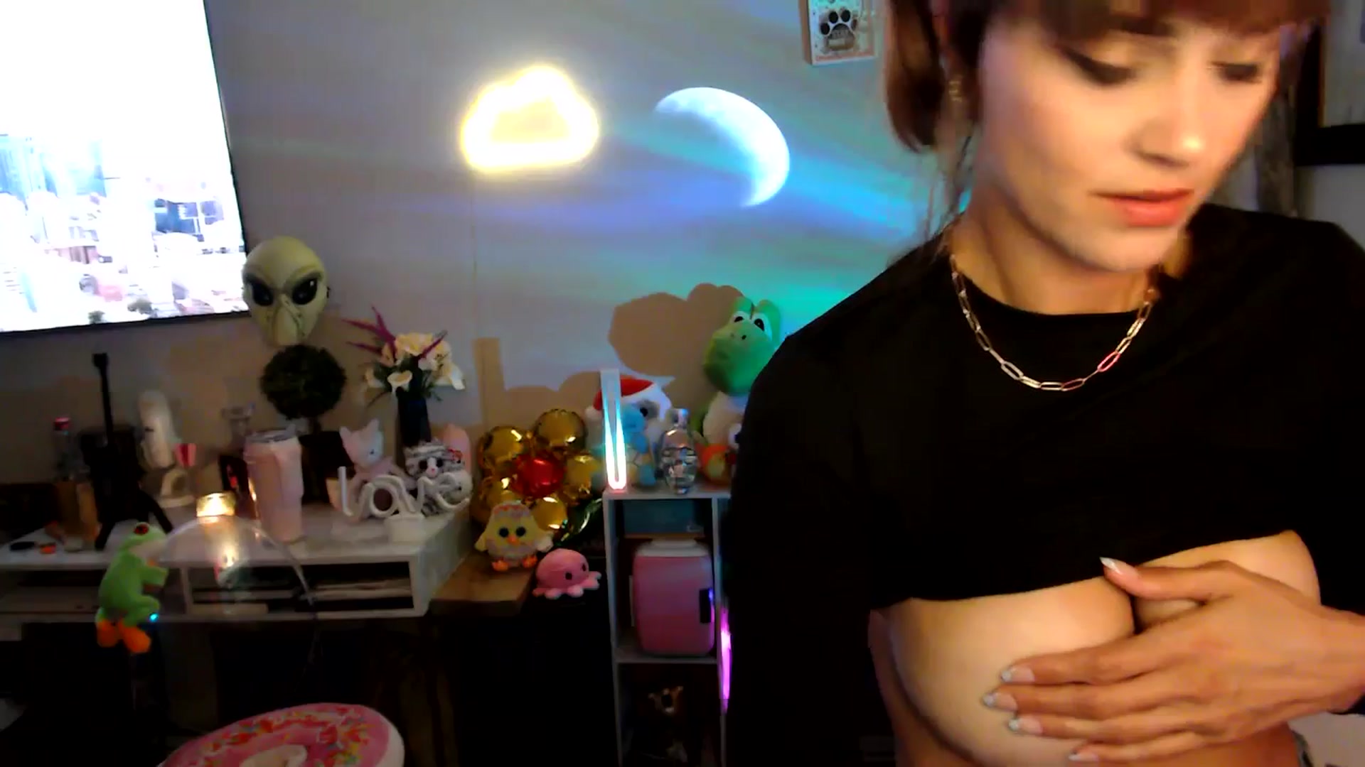 Gallery image thumbnail from HeidiKlumsy's myfreecams stream on, 06/16/2025, 06:02 image 3 of 20