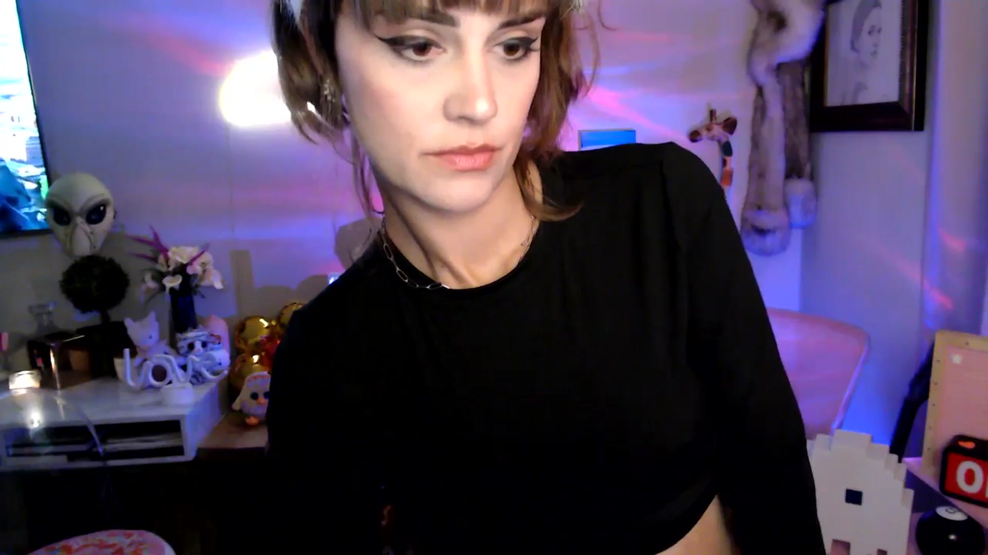 Gallery image thumbnail from HeidiKlumsy's myfreecams stream on, 06/16/2025, 06:02 image 5 of 20