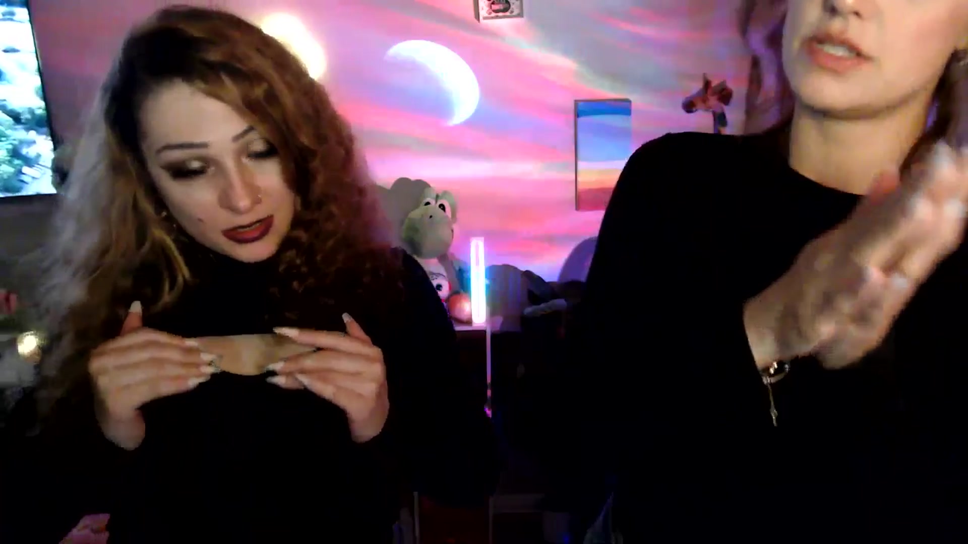 Gallery image thumbnail from HeidiKlumsy's myfreecams stream on, 06/16/2025, 06:17 image 13 of 20