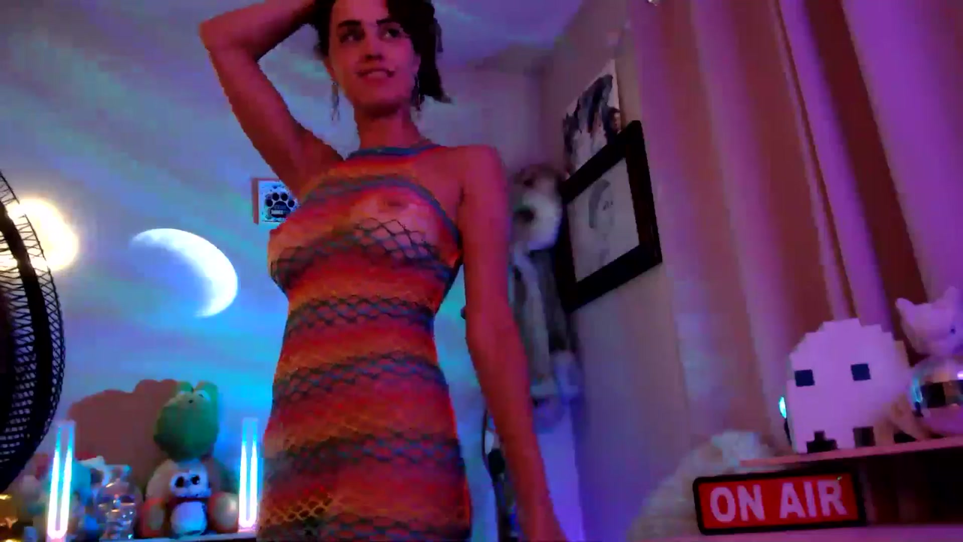 Gallery image thumbnail from HeidiKlumsy's myfreecams stream on, 06/25/2025, 01:12 image 19 of 20