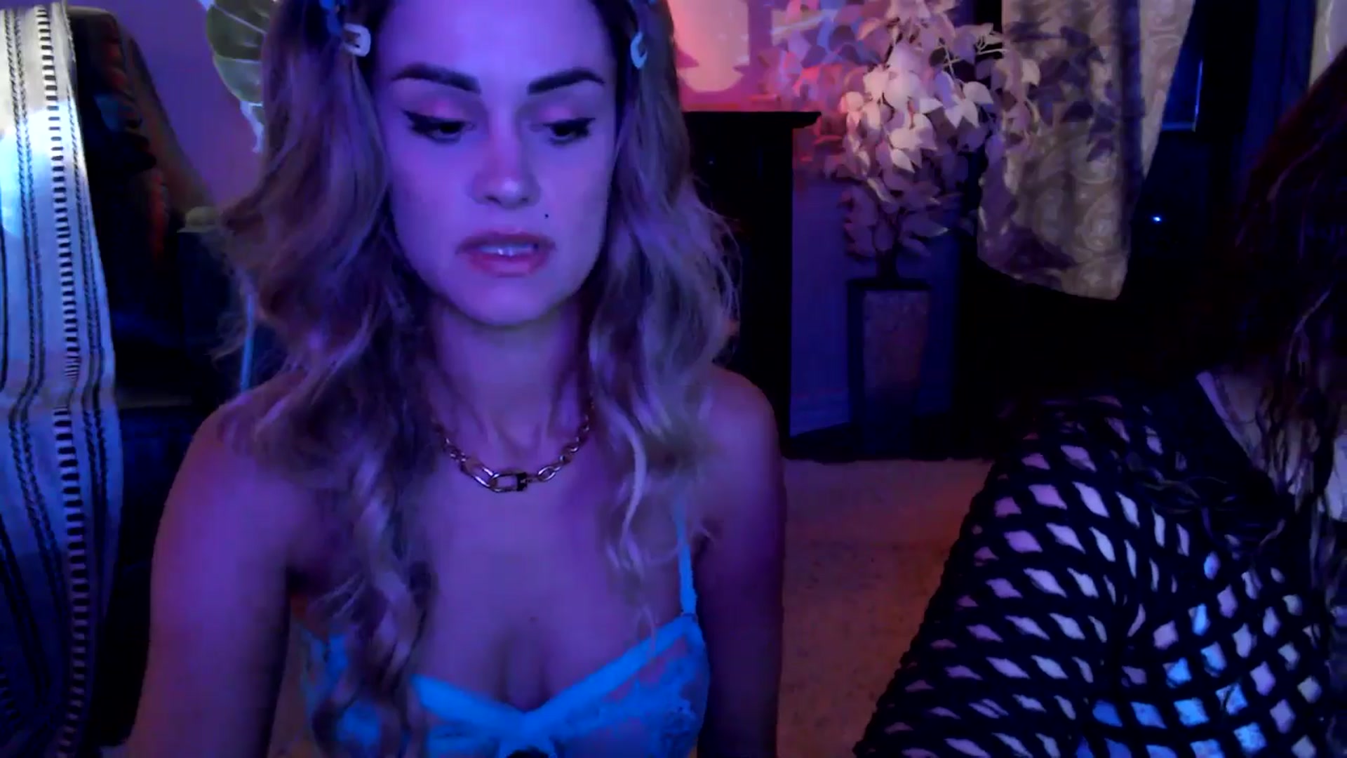 Gallery image thumbnail from HeidiKlumsy's myfreecams stream on, 07/27/2025, 05:05 image 5 of 20