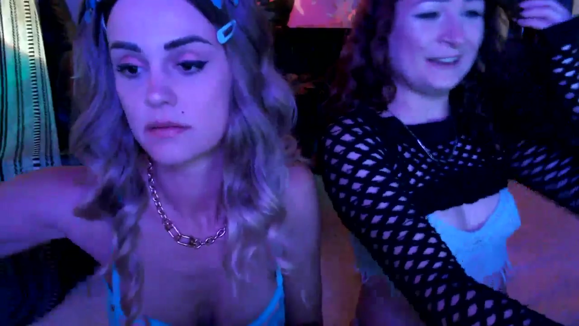 Gallery image thumbnail from HeidiKlumsy's myfreecams stream on, 07/27/2025, 05:12 image 10 of 20