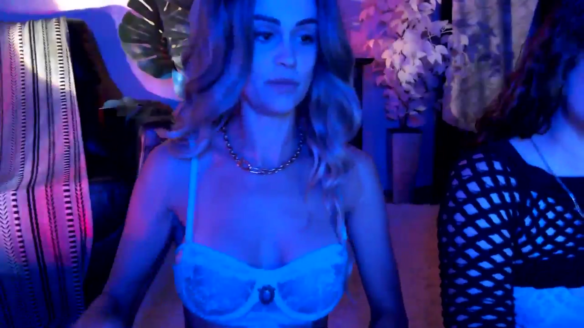 Gallery image thumbnail from HeidiKlumsy's myfreecams stream on, 07/27/2025, 06:07 image 10 of 20
