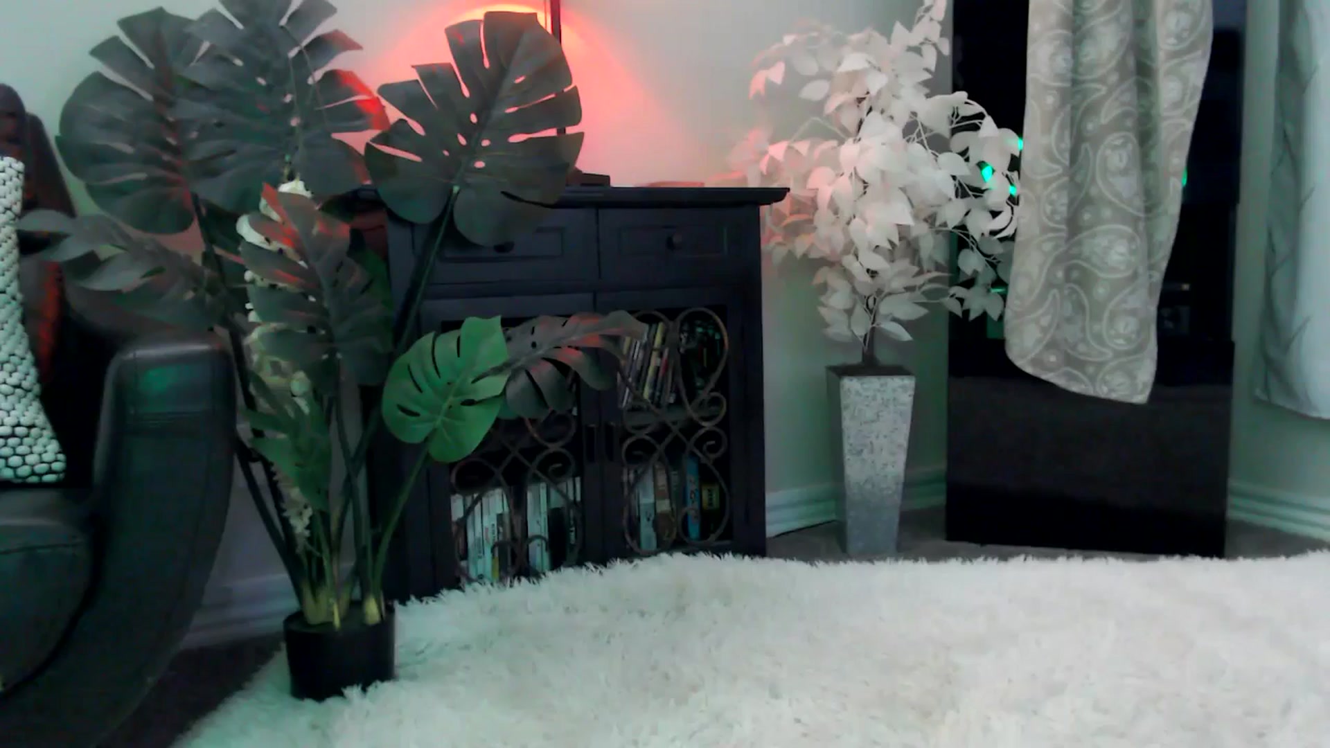 Gallery image thumbnail from HeidiKlumsy's myfreecams stream on, 07/27/2025, 21:21 image 4 of 20