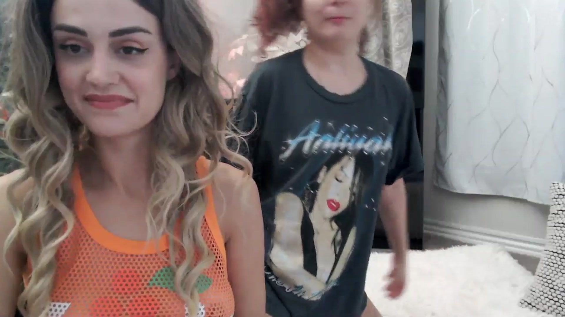 Gallery image thumbnail from HeidiKlumsy's myfreecams stream on, 07/27/2025, 21:40 image 15 of 20