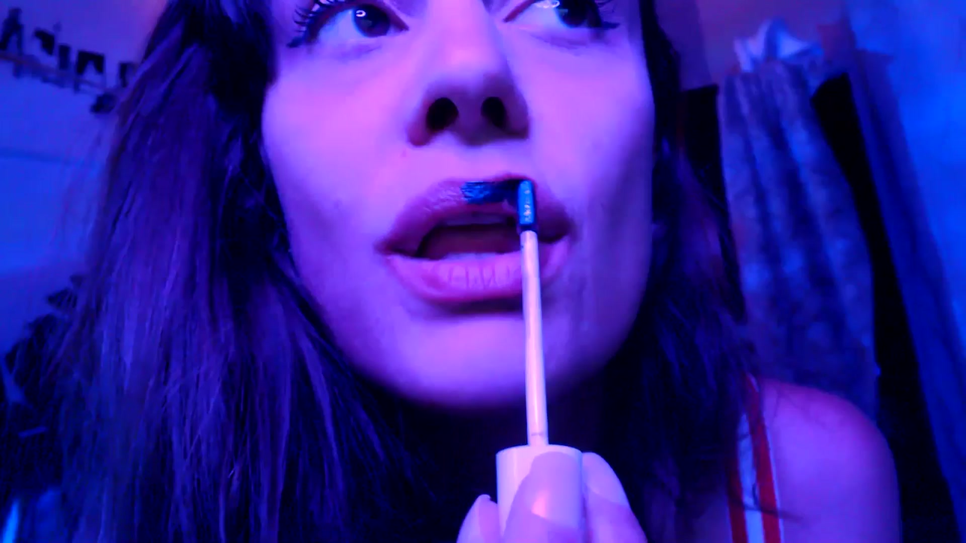 Gallery image thumbnail from HeidiKlumsy's myfreecams stream on, 07/28/2025, 03:27 image 10 of 20