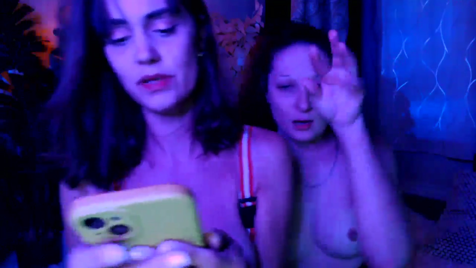 Gallery image thumbnail from HeidiKlumsy's myfreecams stream on, 07/28/2025, 03:37 image 19 of 20