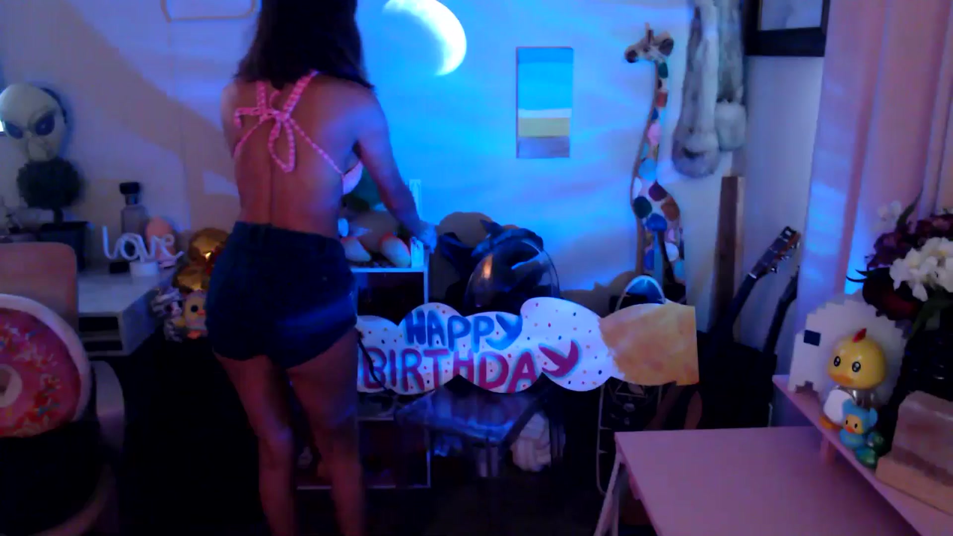 Gallery image thumbnail from HeidiKlumsy's myfreecams stream on, 07/29/2025, 23:23 image 2 of 20