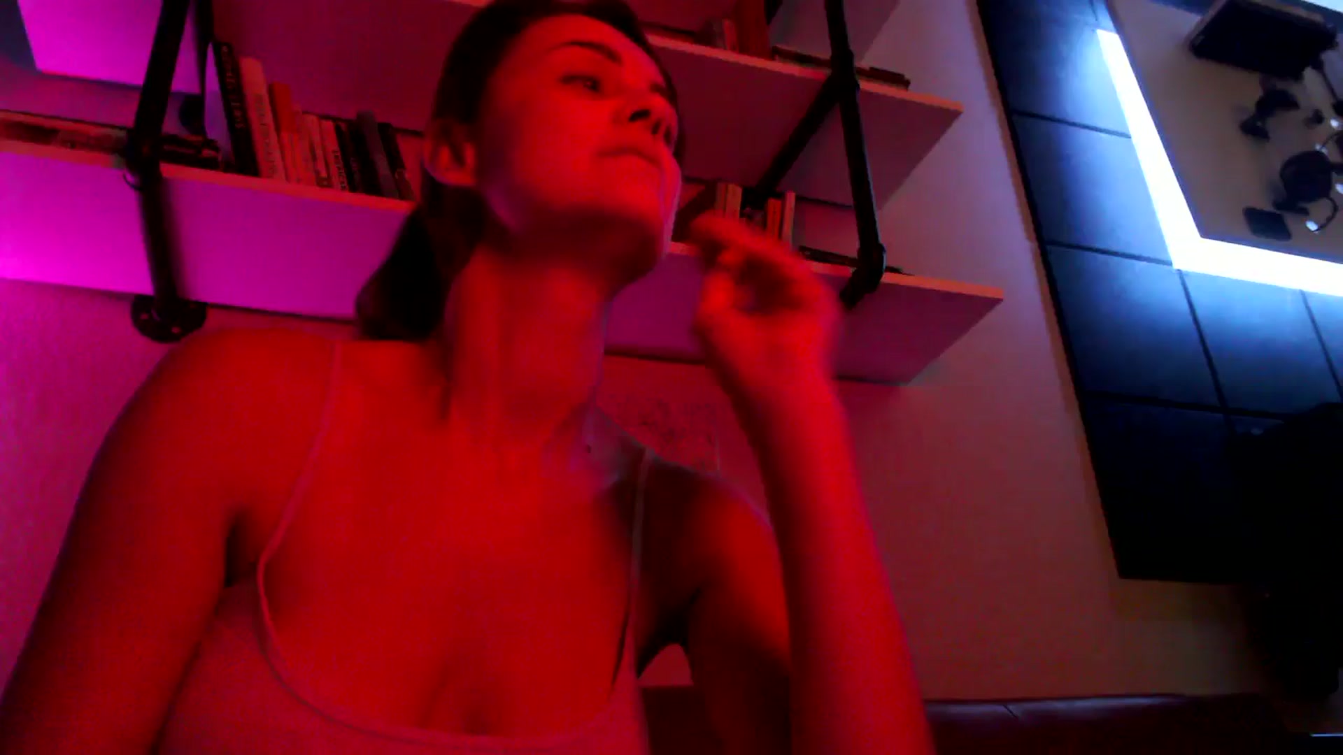 Gallery image thumbnail from HeidiKlumsy's myfreecams stream on, 08/10/2025, 05:40 image 19 of 20
