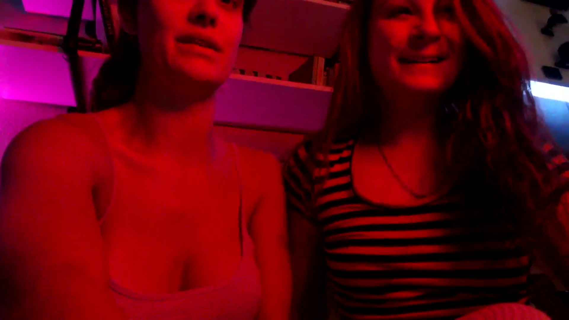 Gallery image thumbnail from HeidiKlumsy's myfreecams stream on, 08/10/2025, 05:40 image 18 of 20