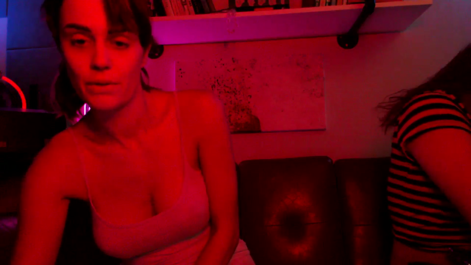 Gallery image thumbnail from HeidiKlumsy's myfreecams stream on, 08/10/2025, 05:40 image 16 of 20