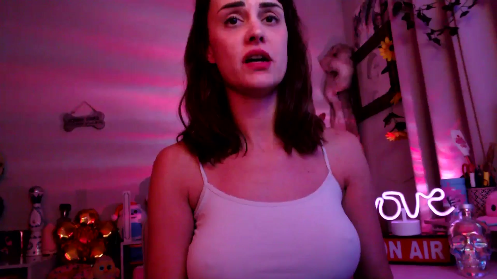 Gallery image thumbnail from HeidiKlumsy's myfreecams stream on, 09/04/2025, 06:55 image 16 of 20