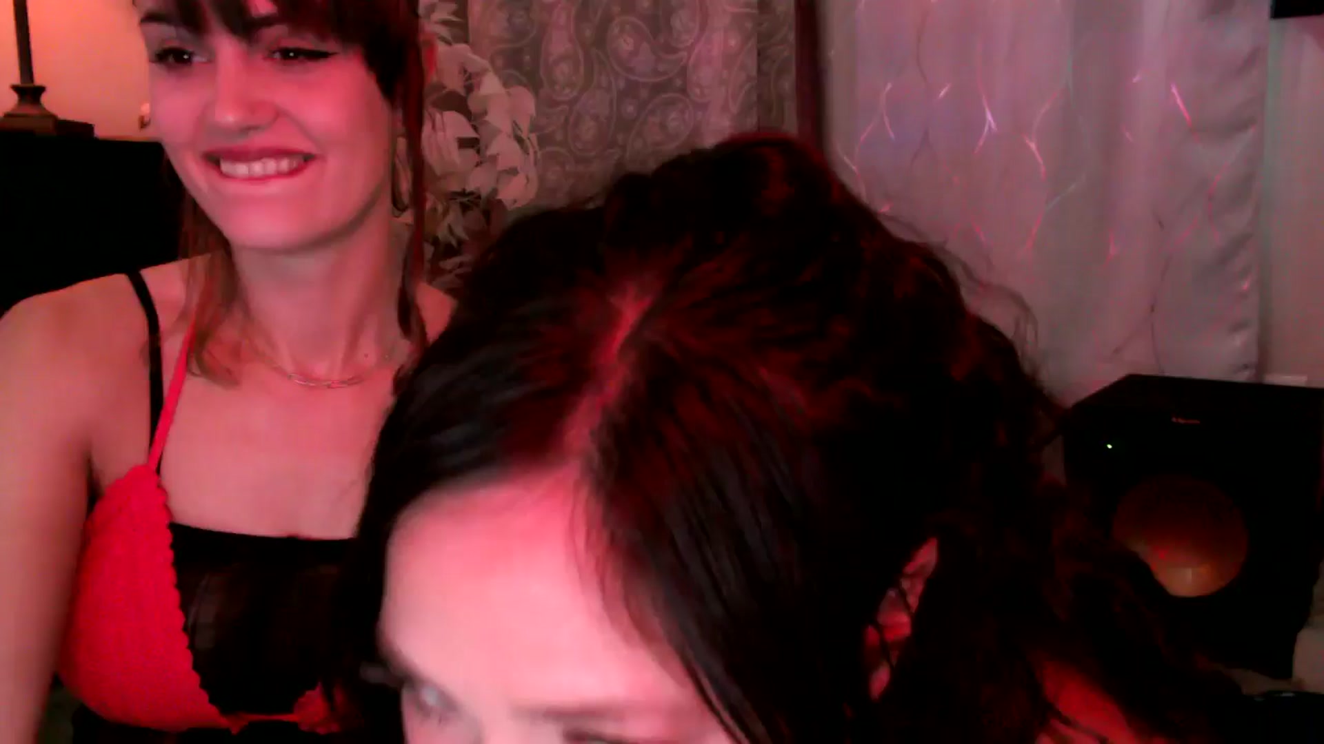 Gallery image thumbnail from HeidiKlumsy's myfreecams stream on, 09/07/2025, 23:49 image 15 of 20