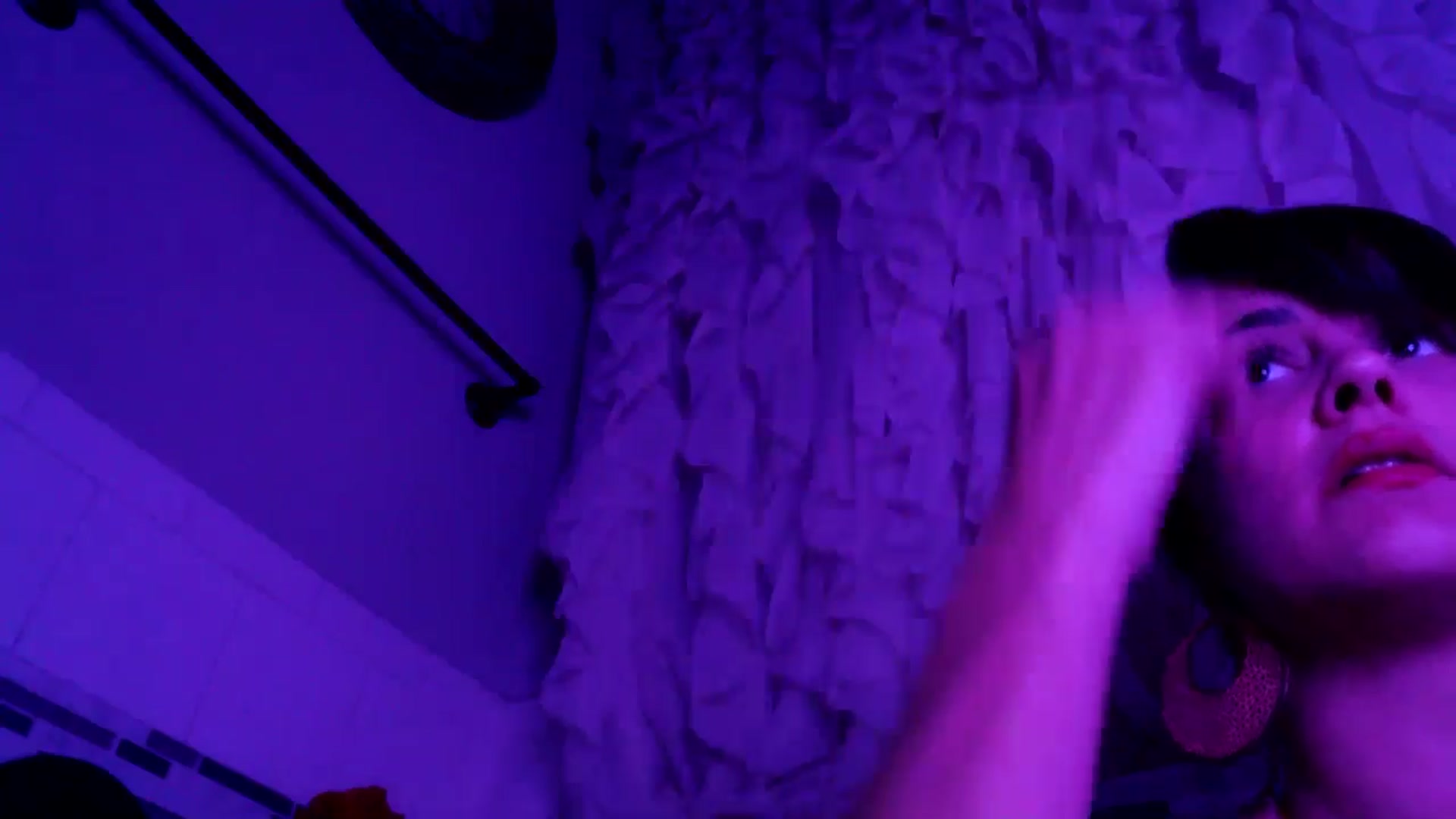 Gallery image thumbnail from HeidiKlumsy's myfreecams stream on, 09/25/2025, 05:03 image 8 of 20