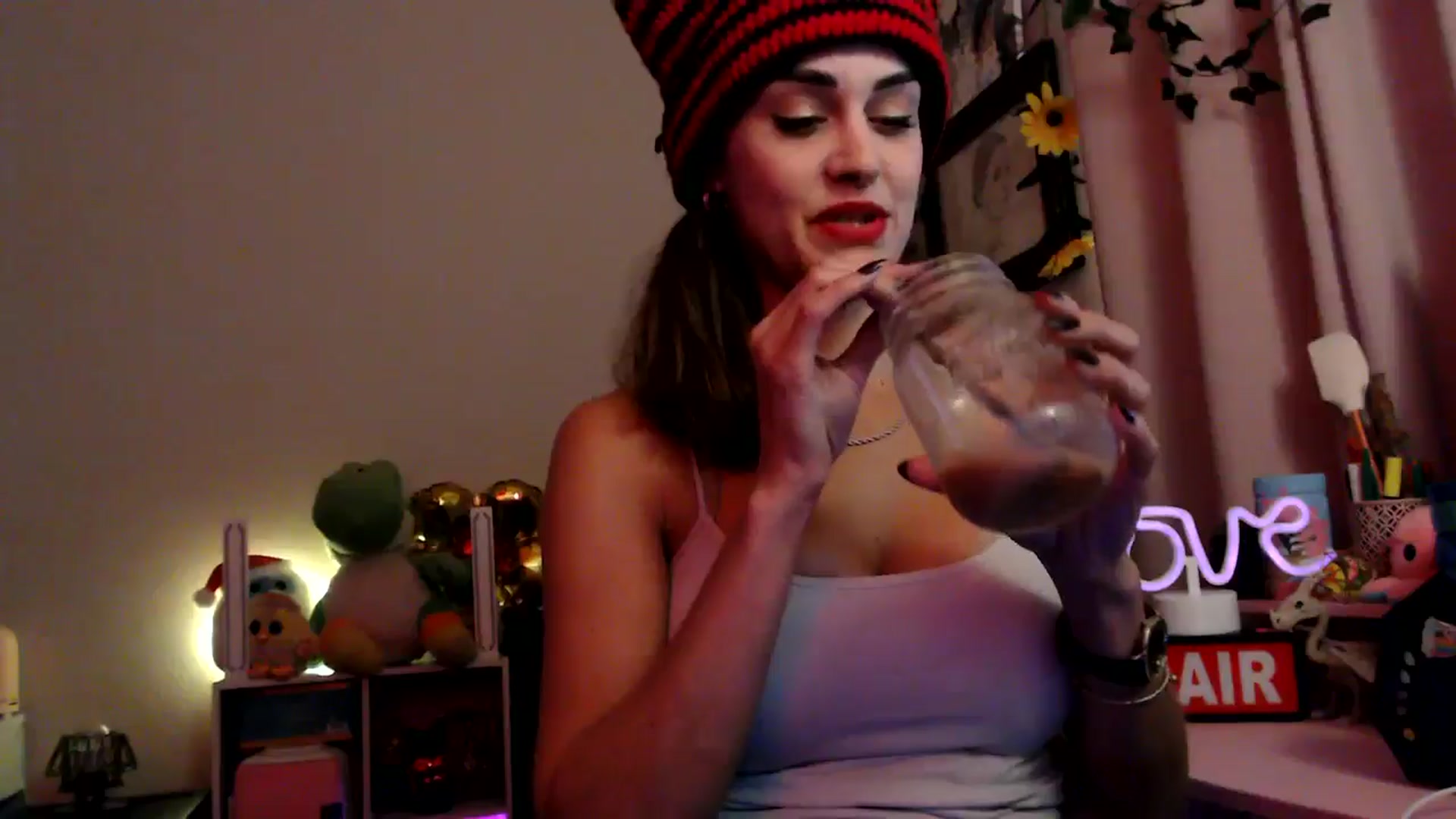 Gallery image thumbnail from HeidiKlumsy's myfreecams stream on, 09/27/2025, 24:07 image 13 of 20