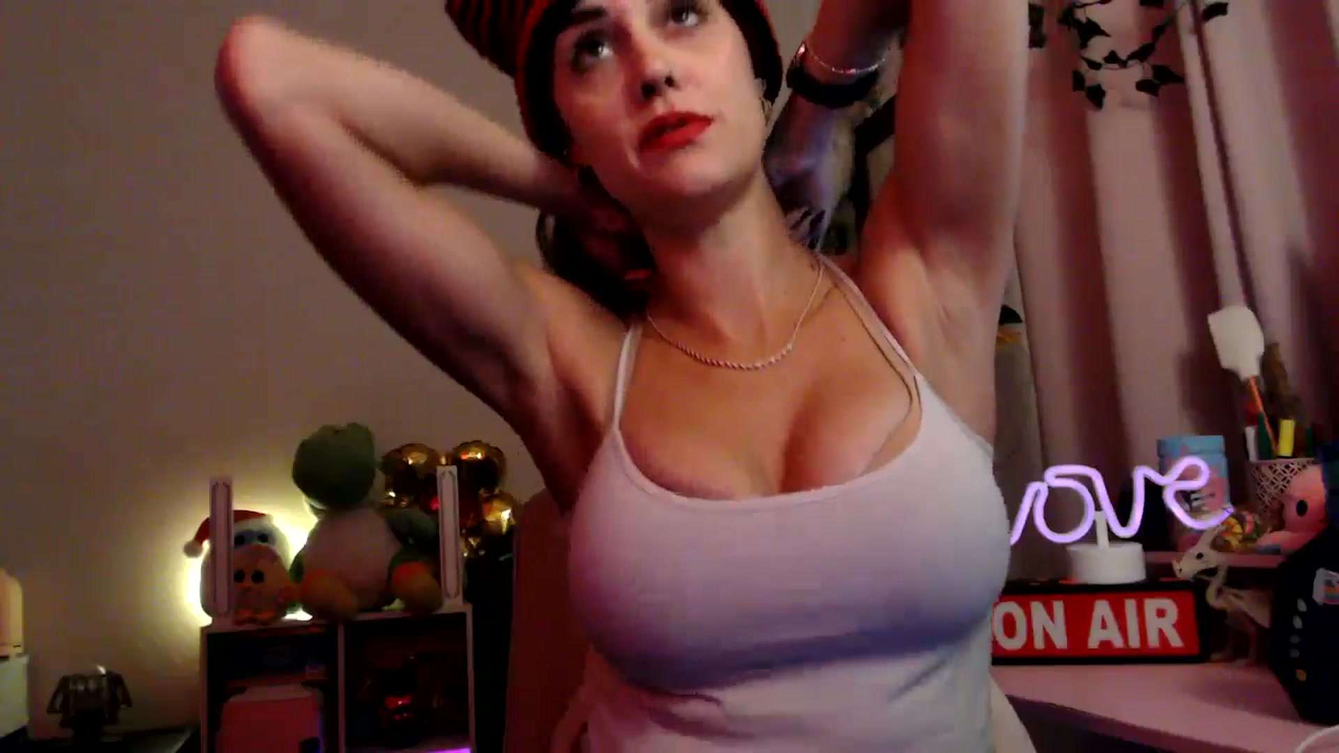 Gallery image thumbnail from HeidiKlumsy's myfreecams stream on, 09/27/2025, 24:07 image 11 of 20