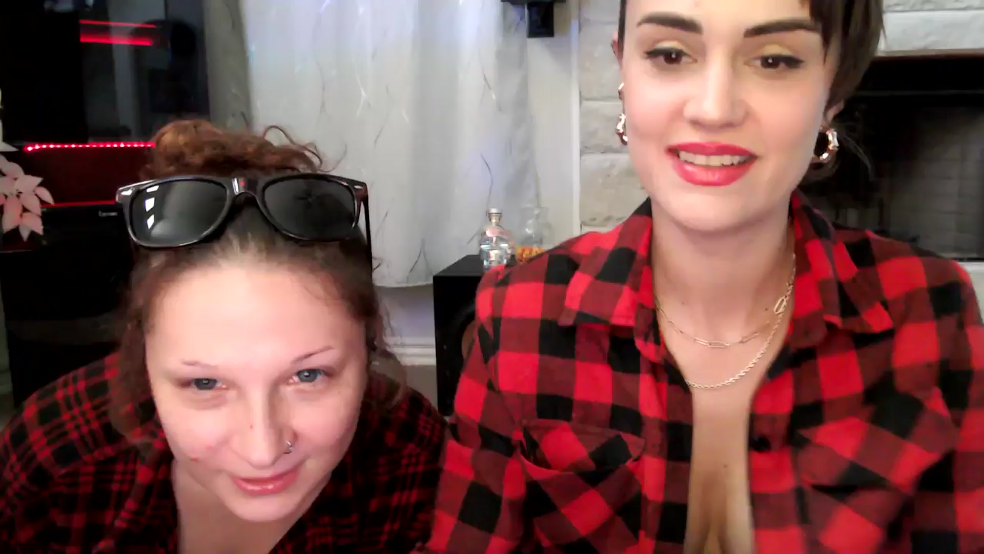 Gallery image thumbnail from HeidiKlumsy's myfreecams stream on, 09/28/2025, 22:31 image 10 of 20