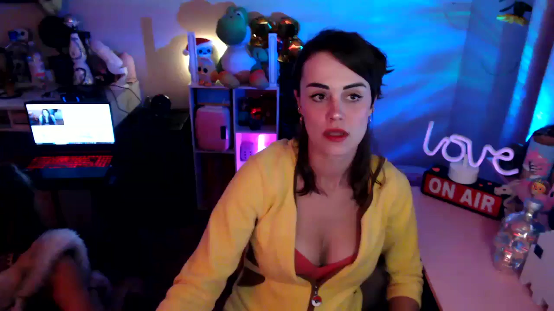 Gallery image thumbnail from HeidiKlumsy's myfreecams stream on, 09/30/2025, 03:37 image 15 of 20