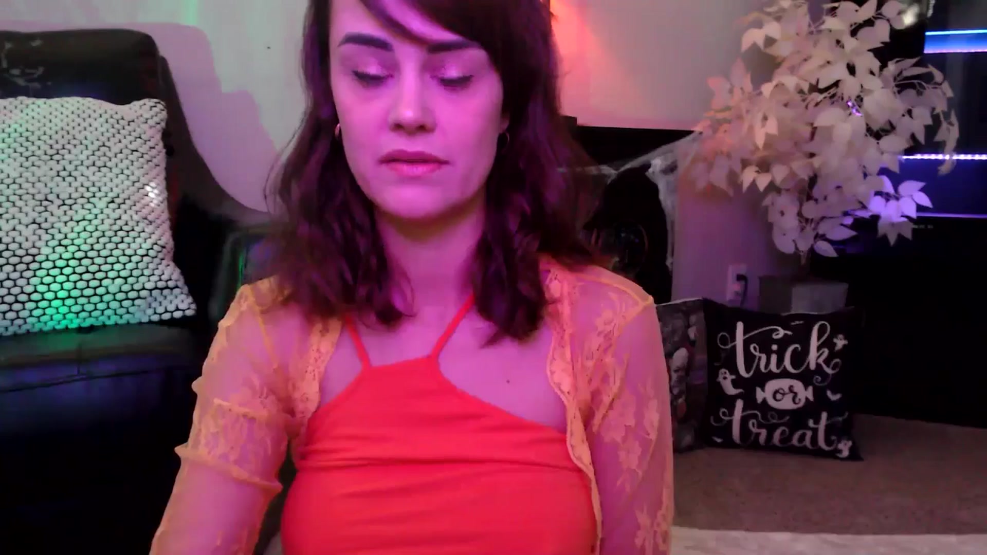 Gallery image thumbnail from HeidiKlumsy's myfreecams stream on, 10/02/2025, 18:35 image 16 of 20