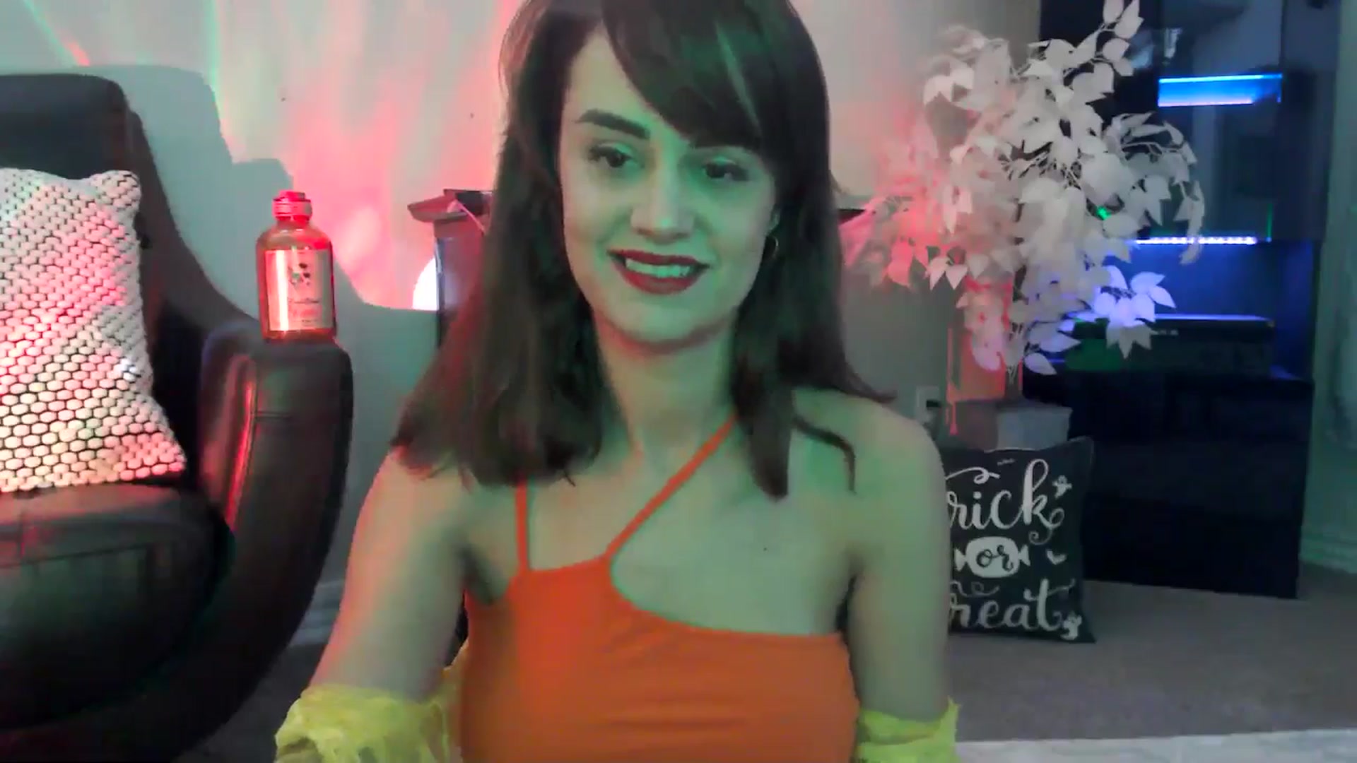 Gallery image thumbnail from HeidiKlumsy's myfreecams stream on, 10/02/2025, 19:53 image 8 of 20