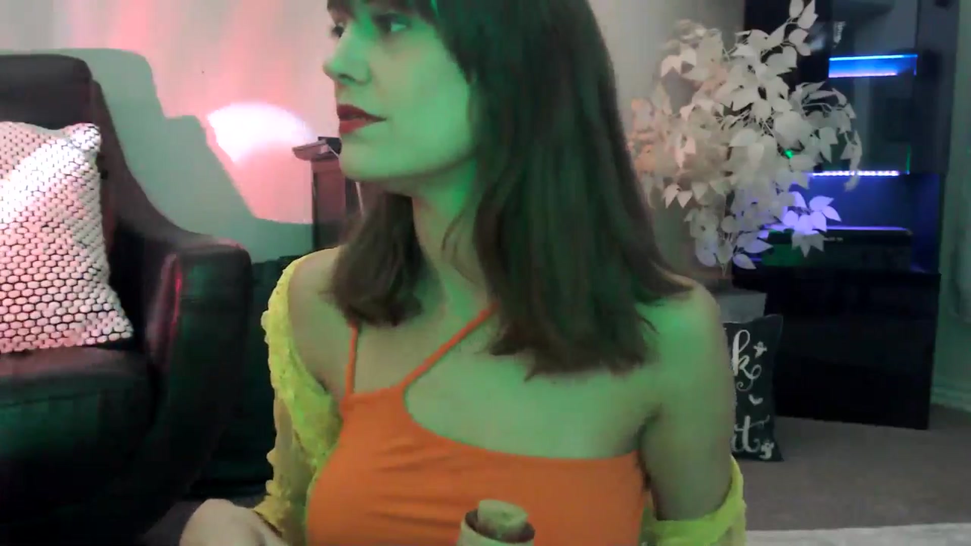 Gallery image thumbnail from HeidiKlumsy's myfreecams stream on, 10/02/2025, 19:53 image 9 of 20