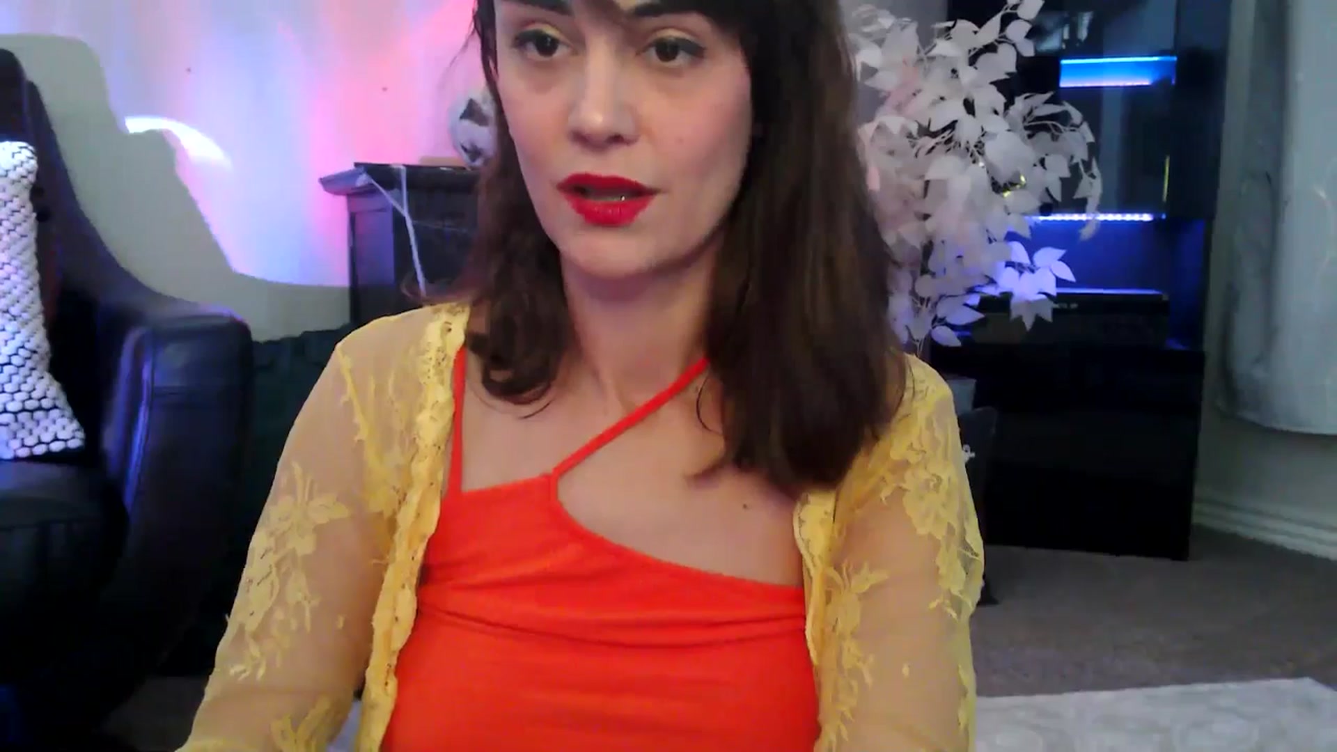 Gallery image thumbnail from HeidiKlumsy's myfreecams stream on, 10/02/2025, 19:53 image 15 of 20
