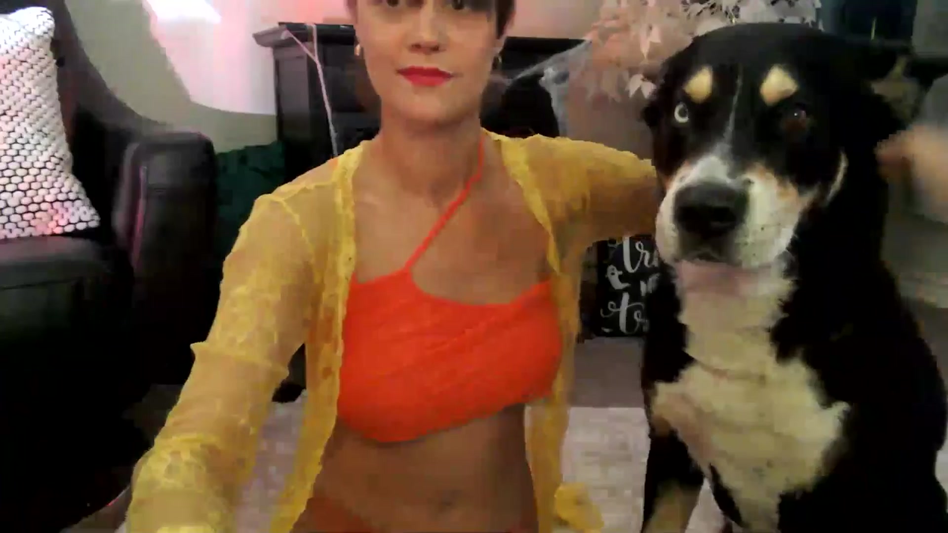 Gallery image thumbnail from HeidiKlumsy's myfreecams stream on, 10/02/2025, 20:24 image 6 of 20