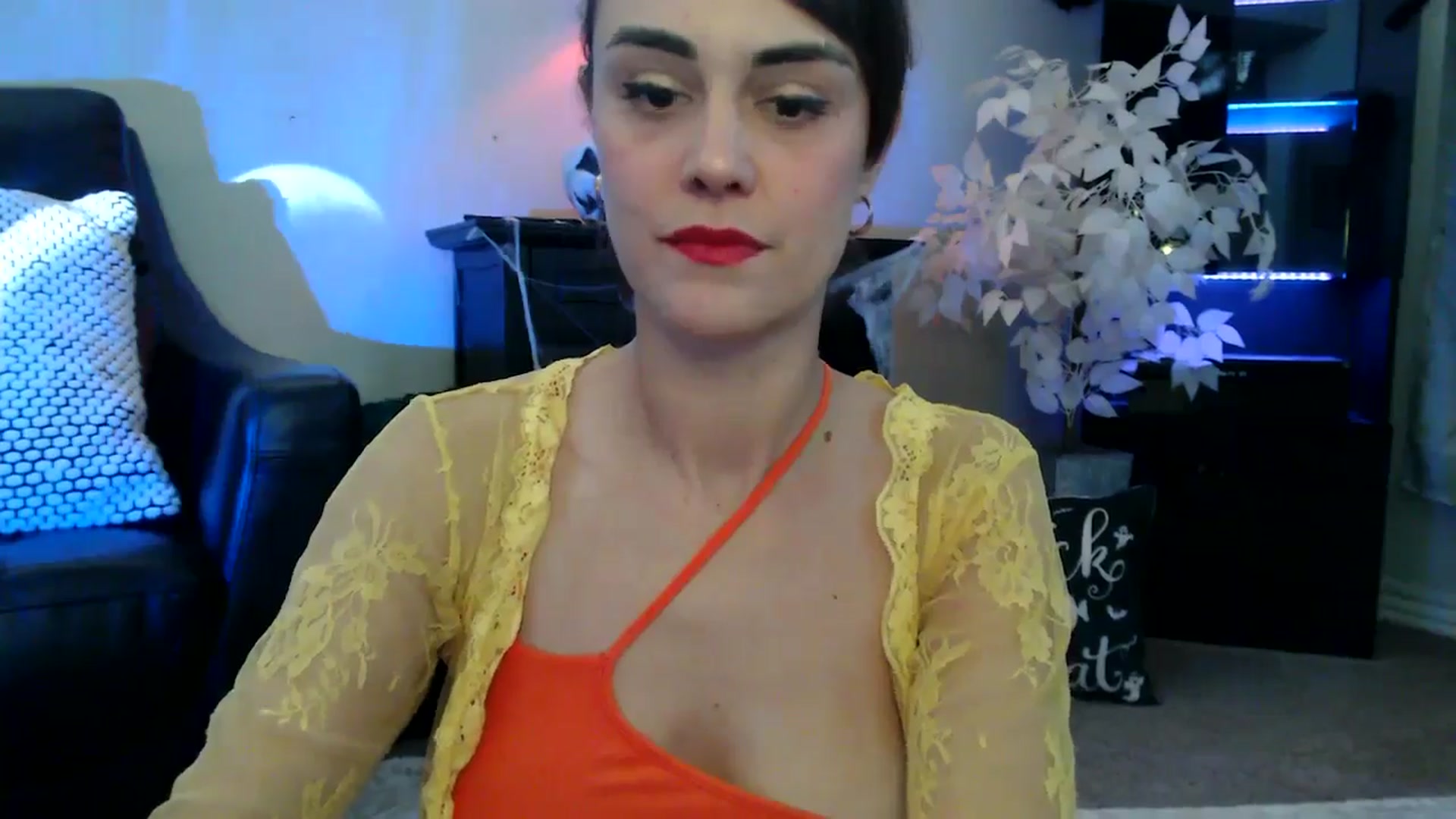 Gallery image thumbnail from HeidiKlumsy's myfreecams stream on, 10/02/2025, 20:24 image 2 of 20