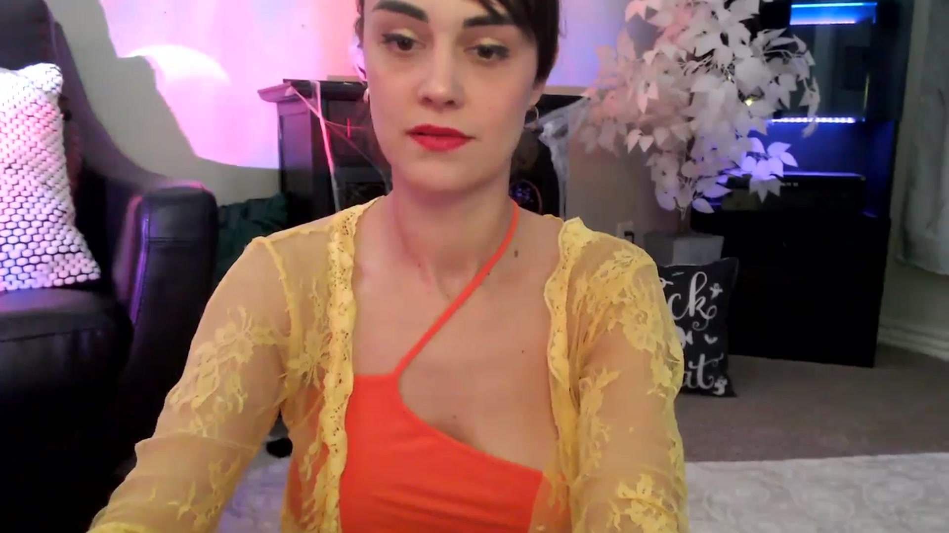 Gallery image thumbnail from HeidiKlumsy's myfreecams stream on, 10/02/2025, 20:24 image 8 of 20