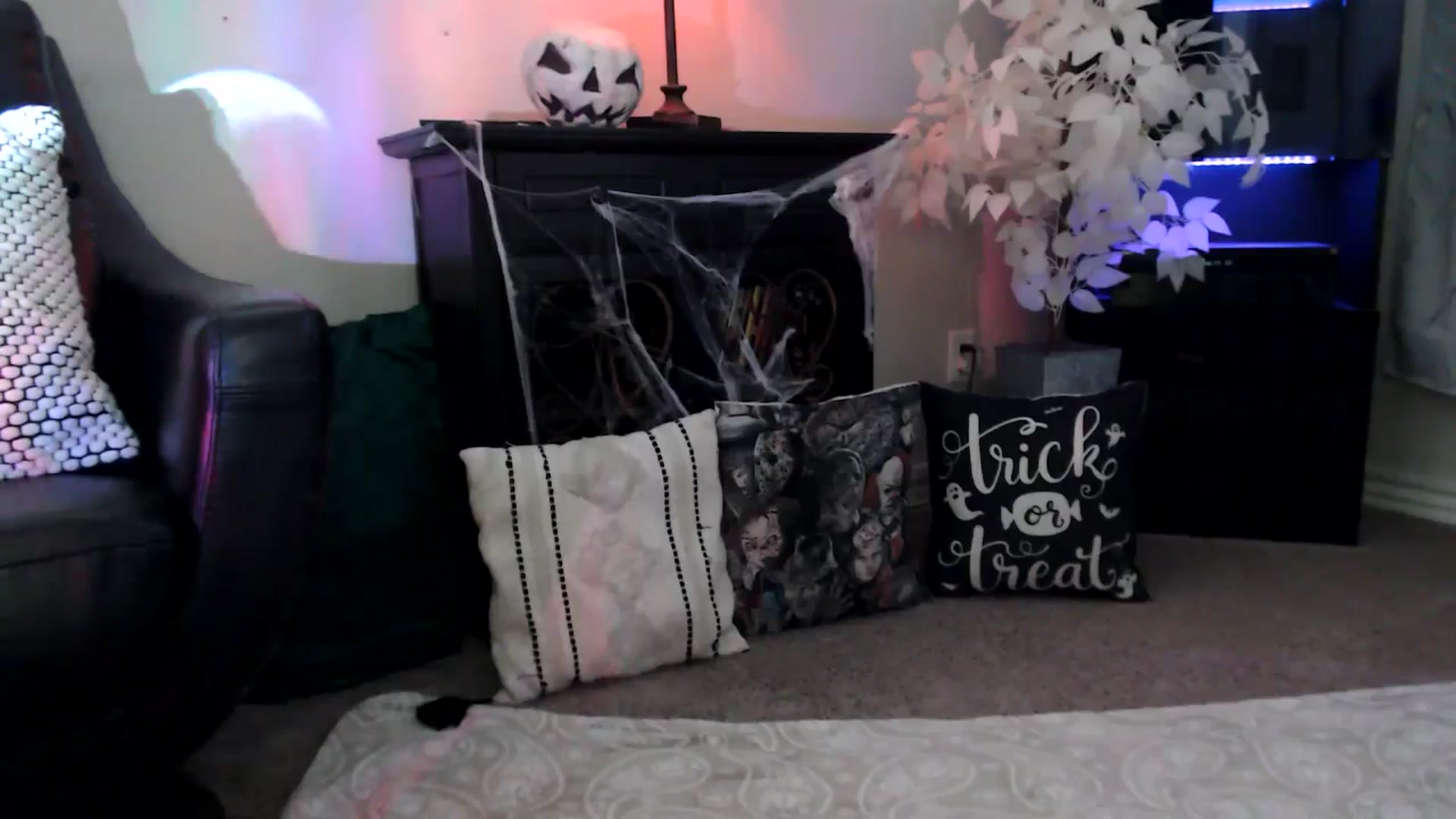 Gallery image thumbnail from HeidiKlumsy's myfreecams stream on, 10/02/2025, 20:47 image 10 of 20
