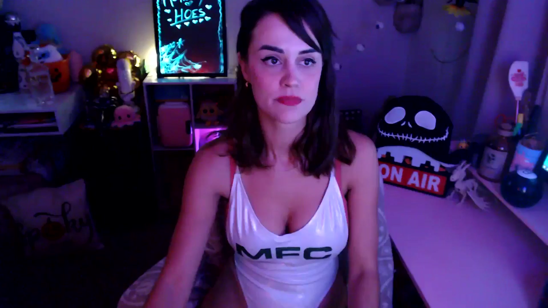Gallery image thumbnail from HeidiKlumsy's myfreecams stream on, 10/03/2025, 01:03 image 7 of 20