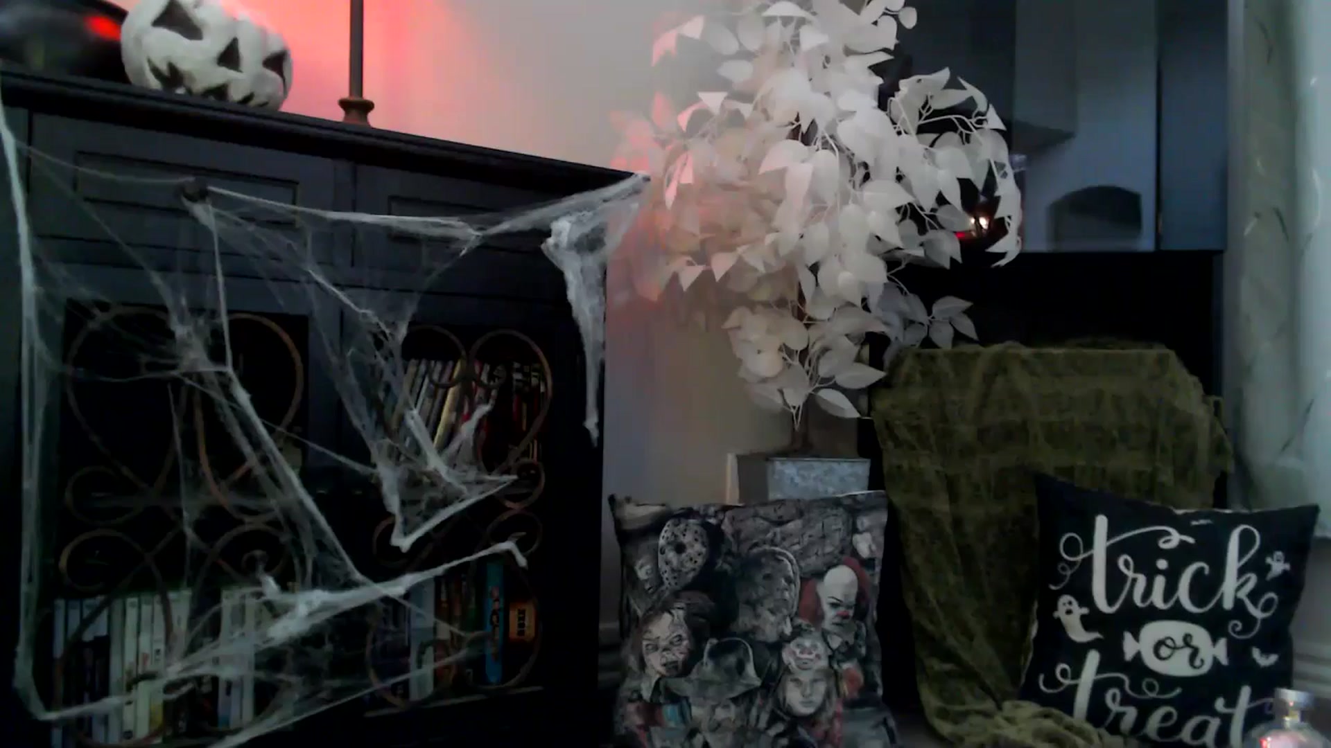 Gallery image thumbnail from HeidiKlumsy's myfreecams stream on, 10/03/2025, 22:18 image 2 of 20