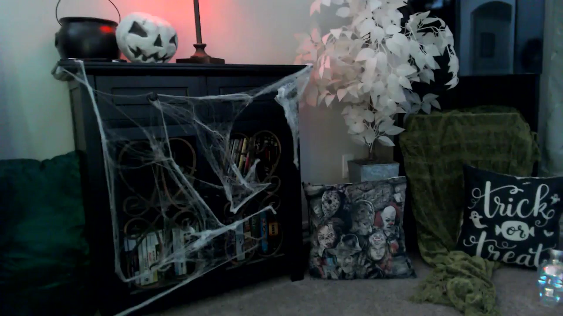 Gallery image thumbnail from HeidiKlumsy's myfreecams stream on, 10/03/2025, 22:18 image 7 of 20